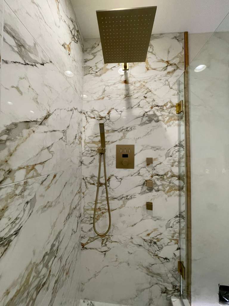 bathroom26